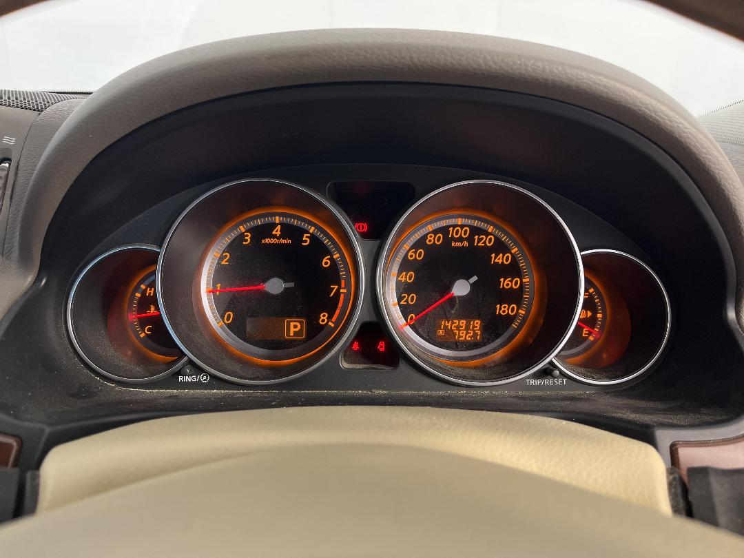 Photo '21' of Nissan Fuga