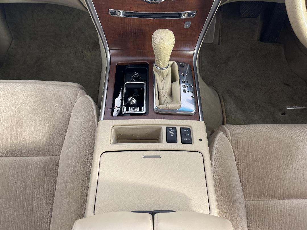 Photo '18' of Nissan Fuga