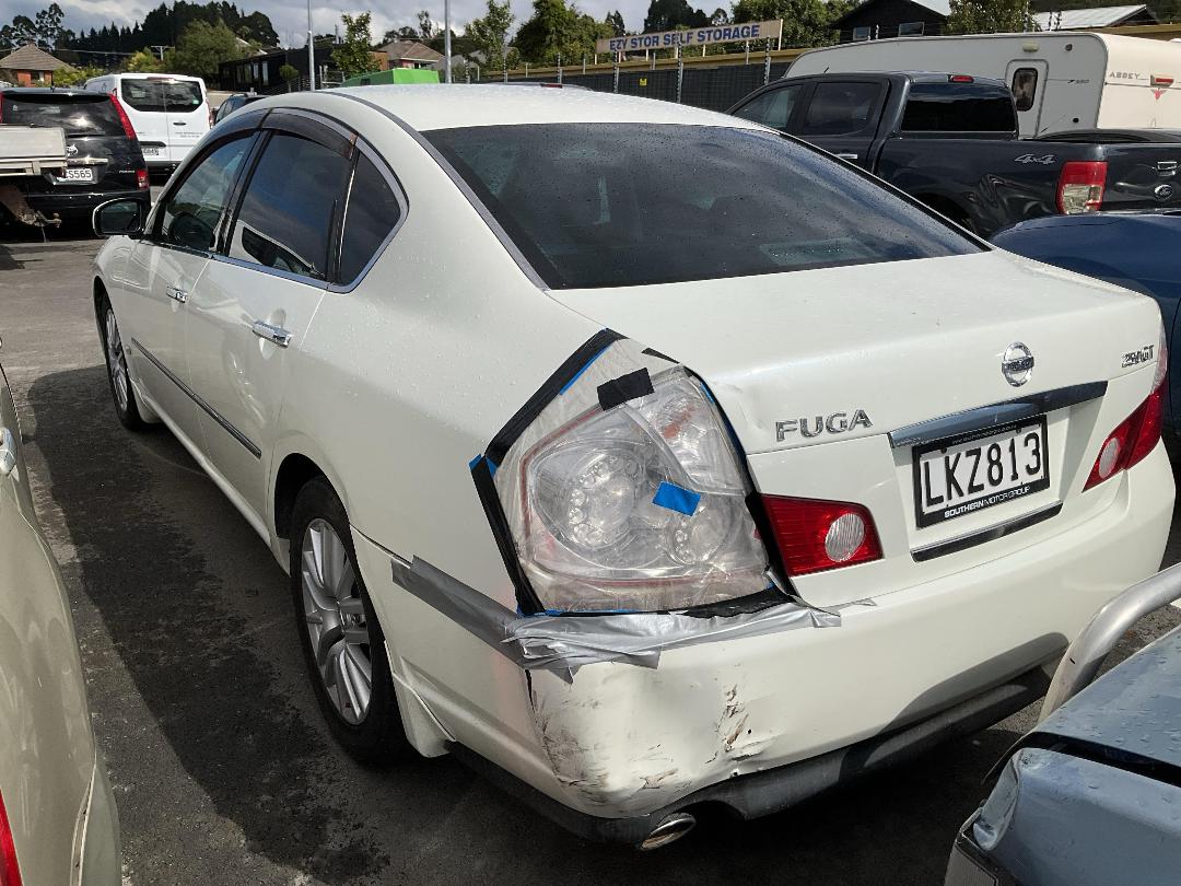 Photo '3' of Nissan Fuga 250GT