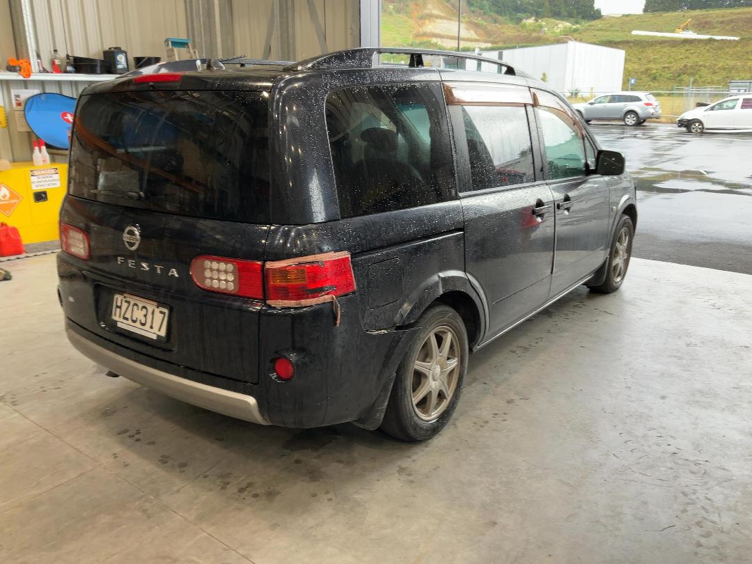 Photo '7' of Nissan Lafesta