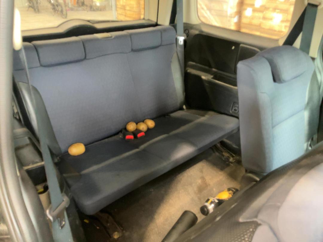 Photo '22' of Nissan Lafesta