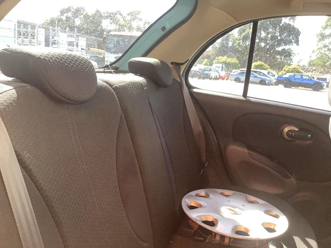 Photo '17' of Nissan March Photo '17' of Nissan March