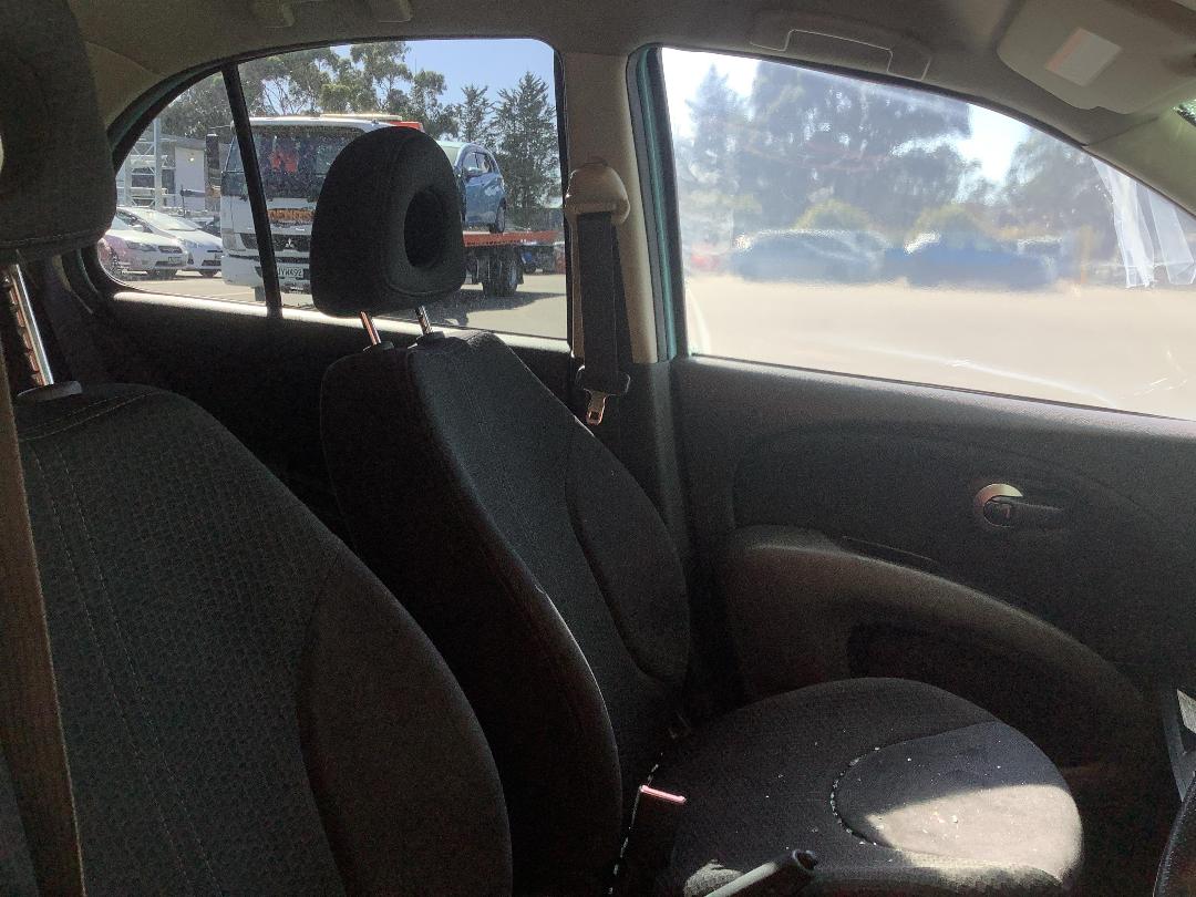 Photo '19' of Nissan March Photo '19' of Nissan March