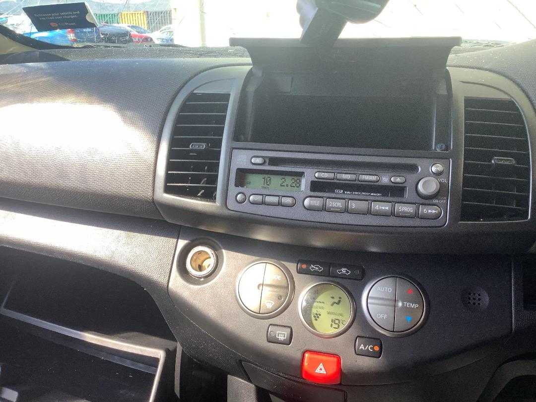 Photo '22' of Nissan March Photo '22' of Nissan March