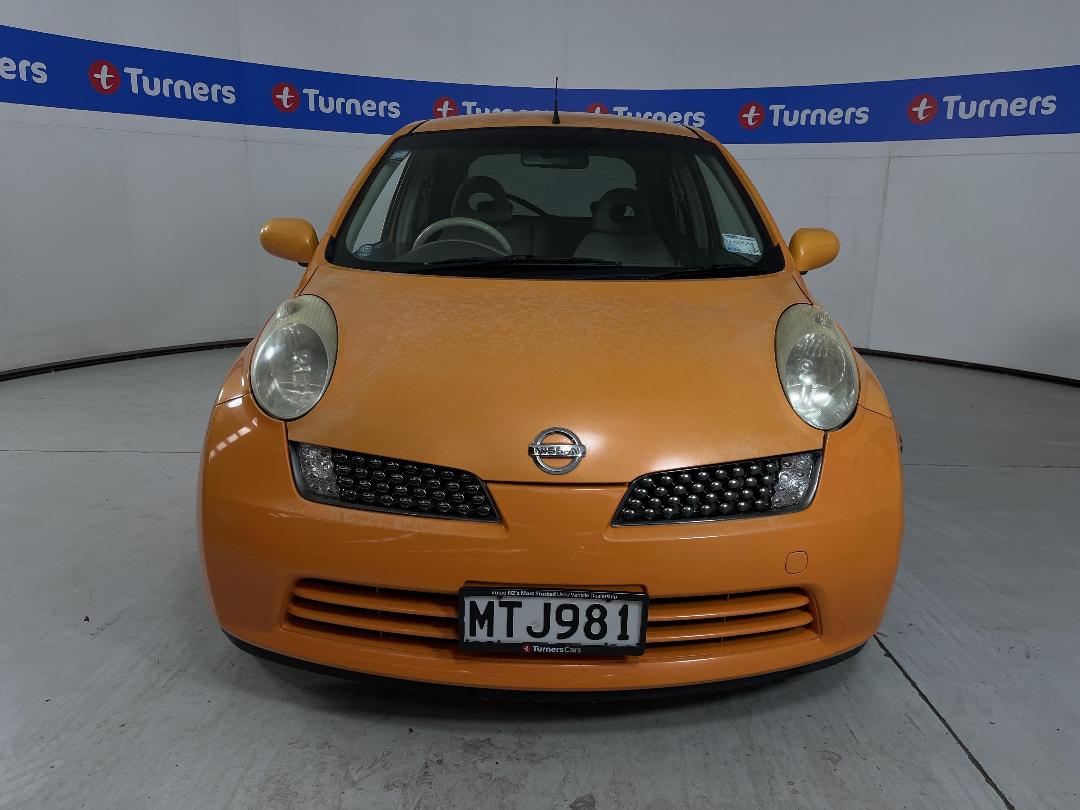 Photo '2' of Nissan March