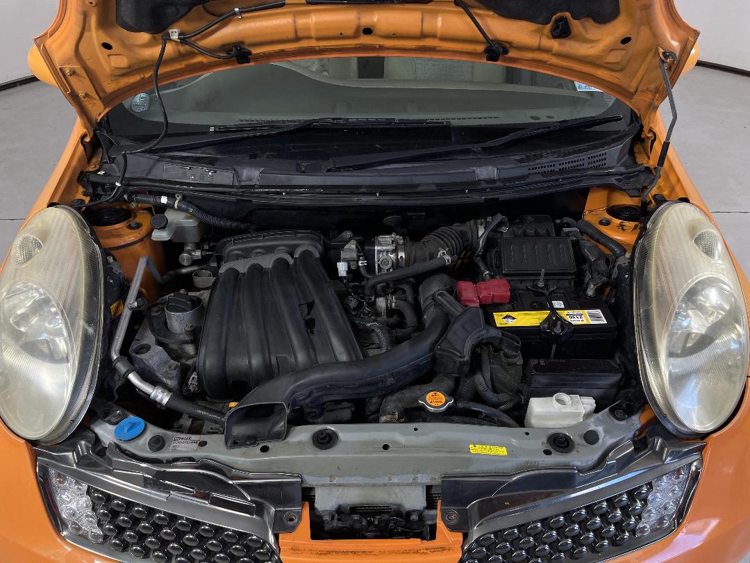 Photo '13' of Nissan March