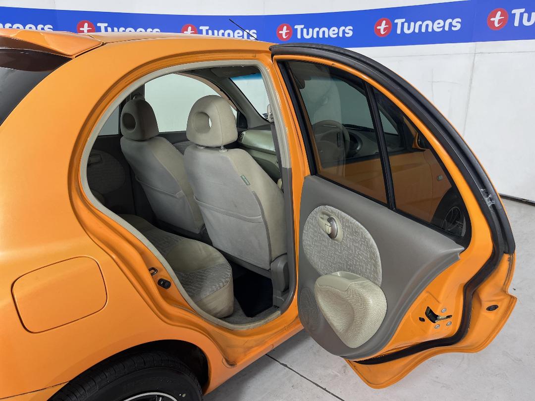 Photo '19' of Nissan March