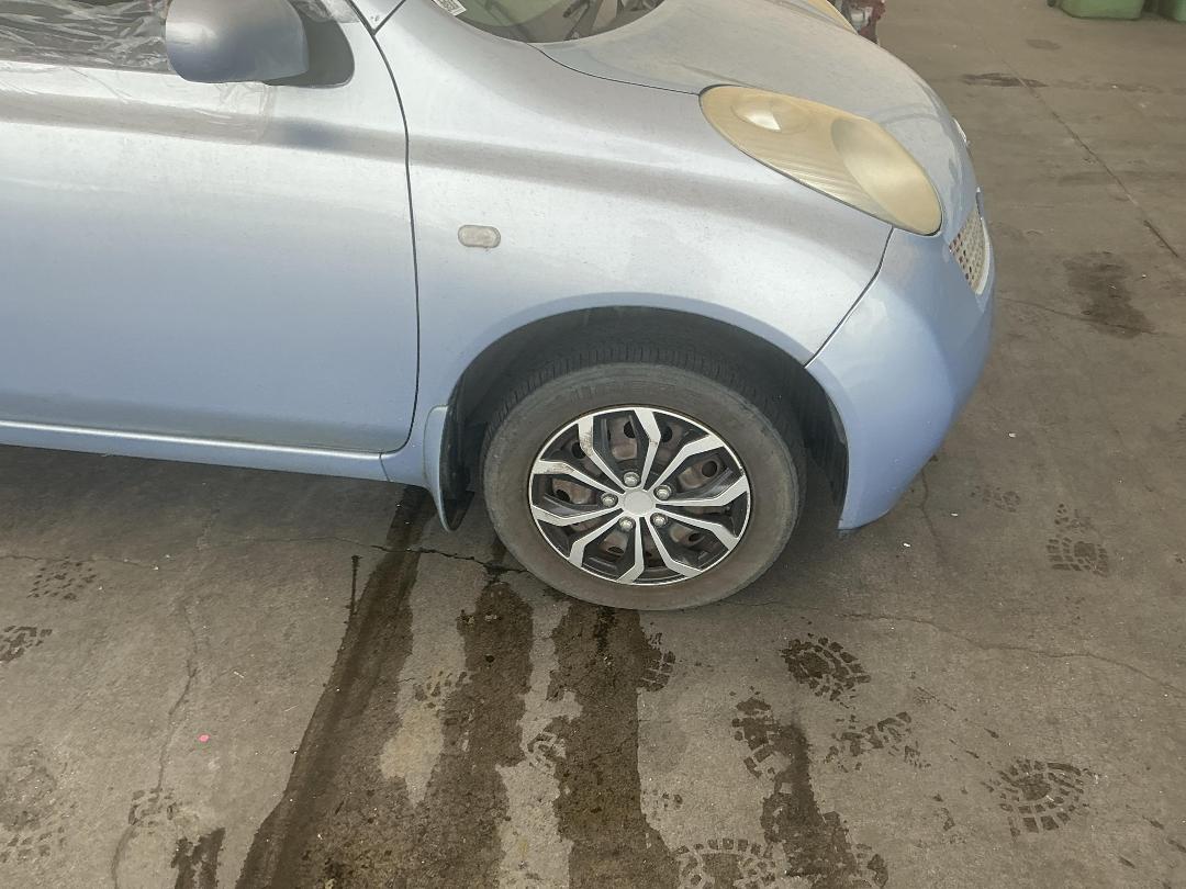 Photo '2' of Nissan March