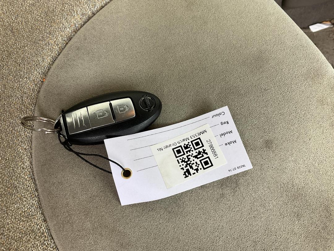 Photo '8' of Nissan March Photo '8' of Nissan March