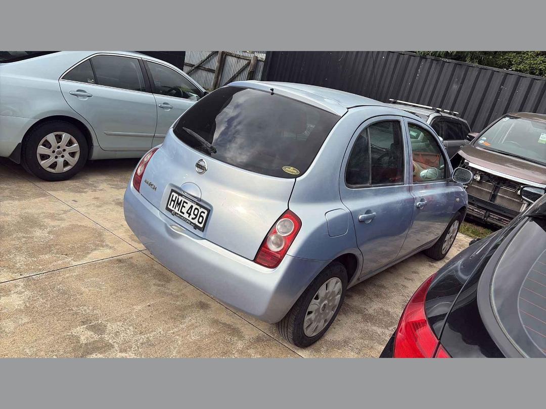 Photo '9' of Nissan March Photo '9' of Nissan March