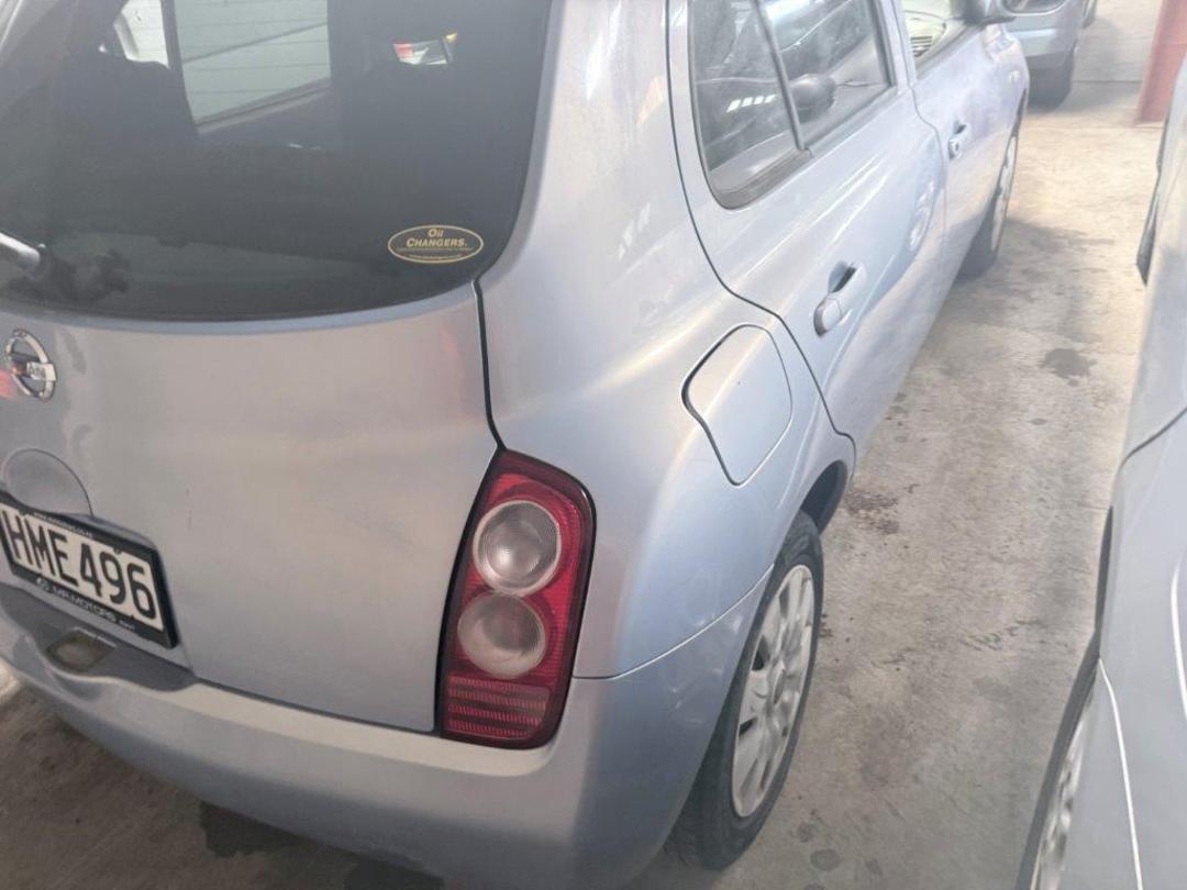 Photo '10' of Nissan March Photo '10' of Nissan March