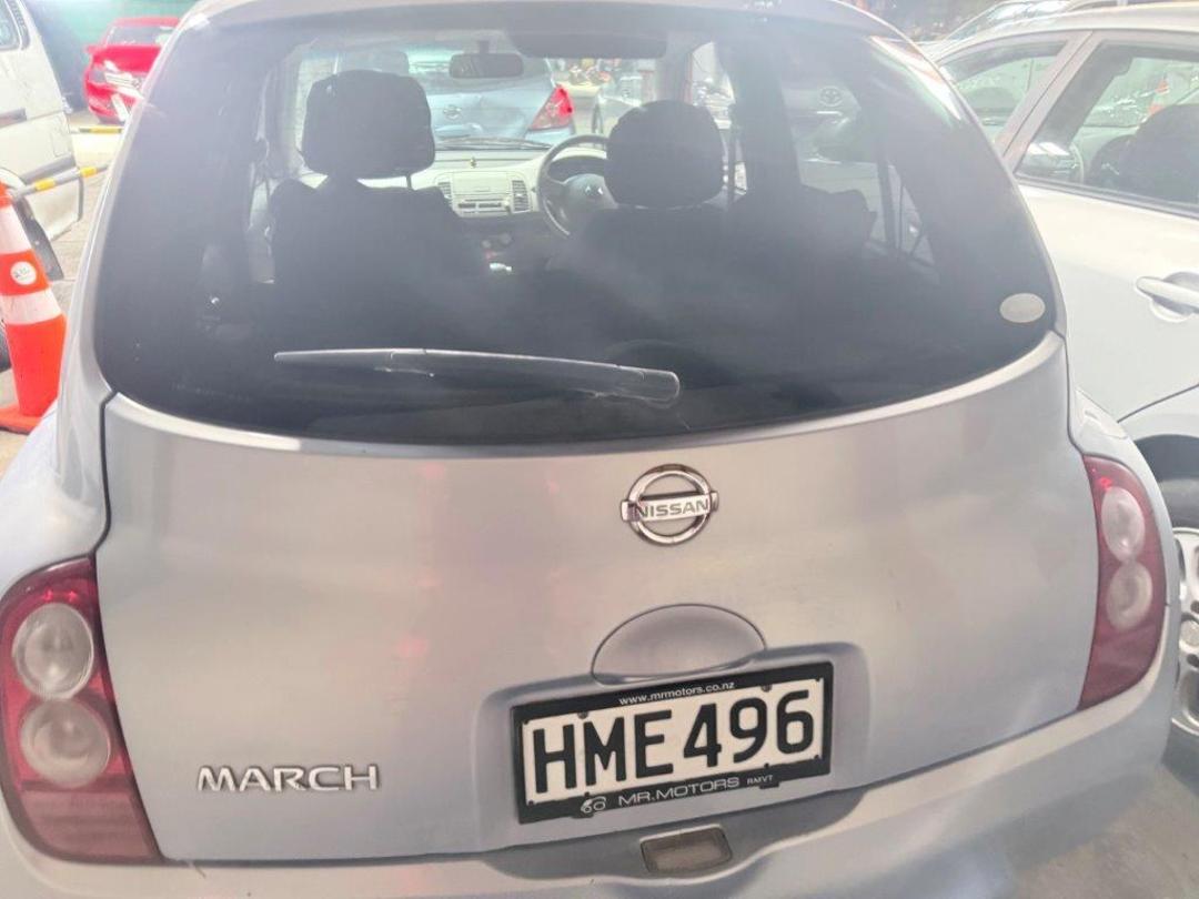 Photo '8' of Nissan March Photo '8' of Nissan March