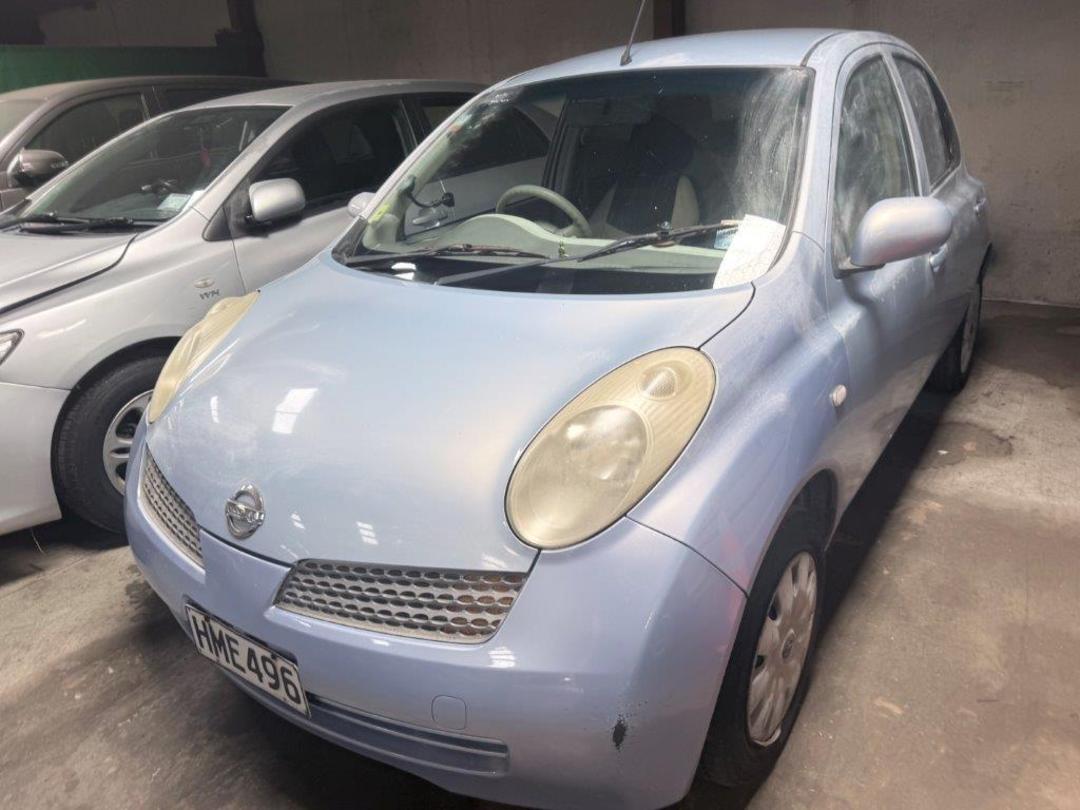 Photo '5' of Nissan March Photo '5' of Nissan March