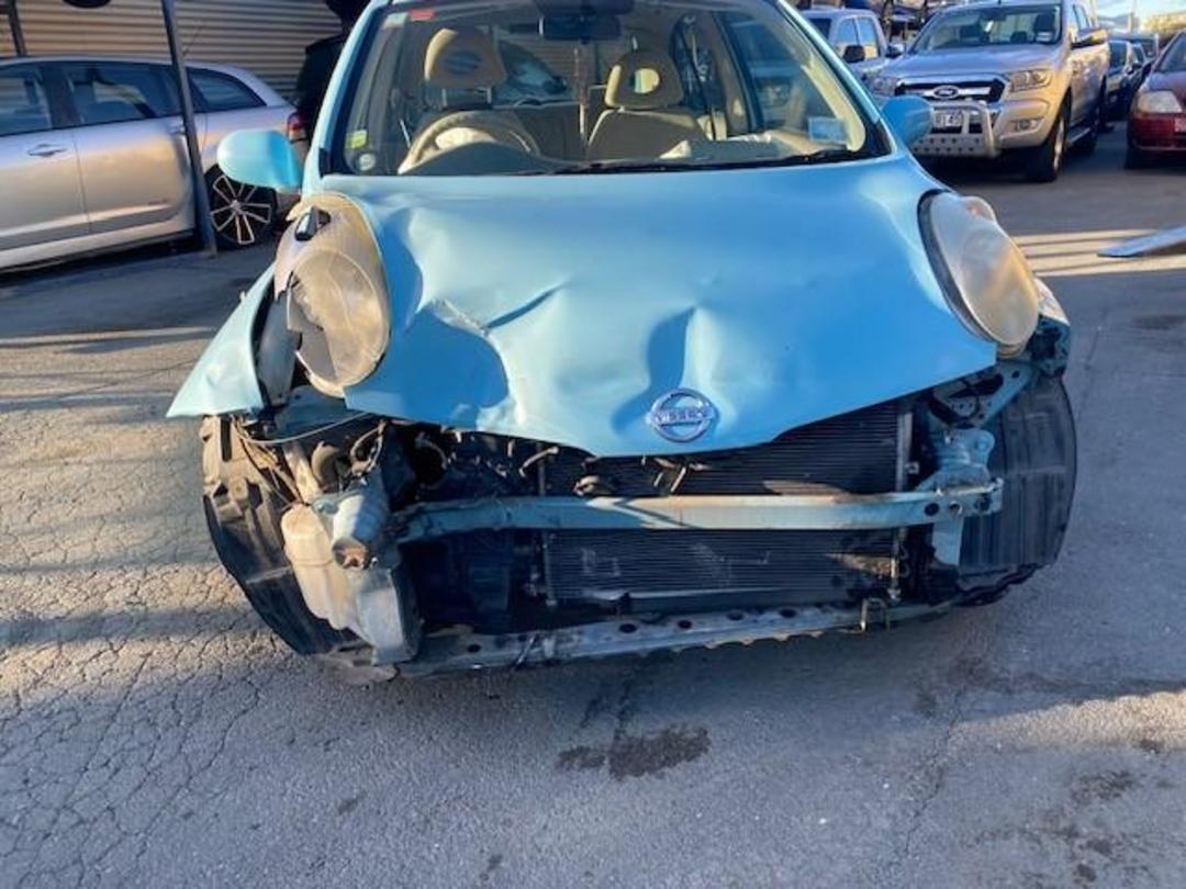 Photo '6' of Nissan March