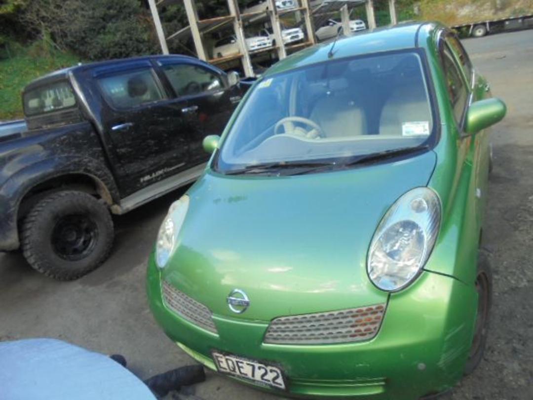 Photo '2' of Nissan March