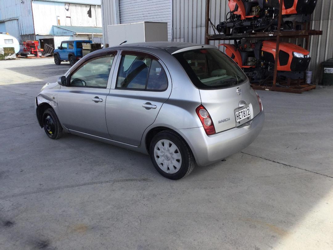 Photo '4' of Nissan March