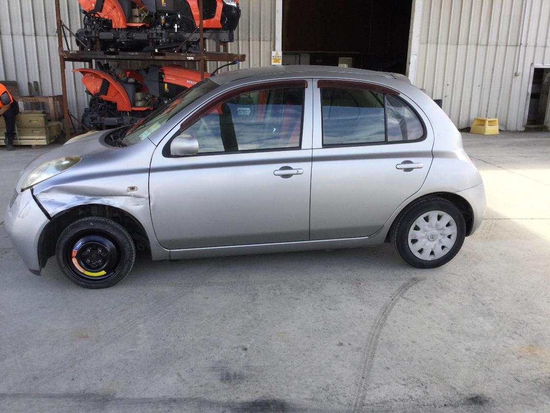 Photo '3' of Nissan March