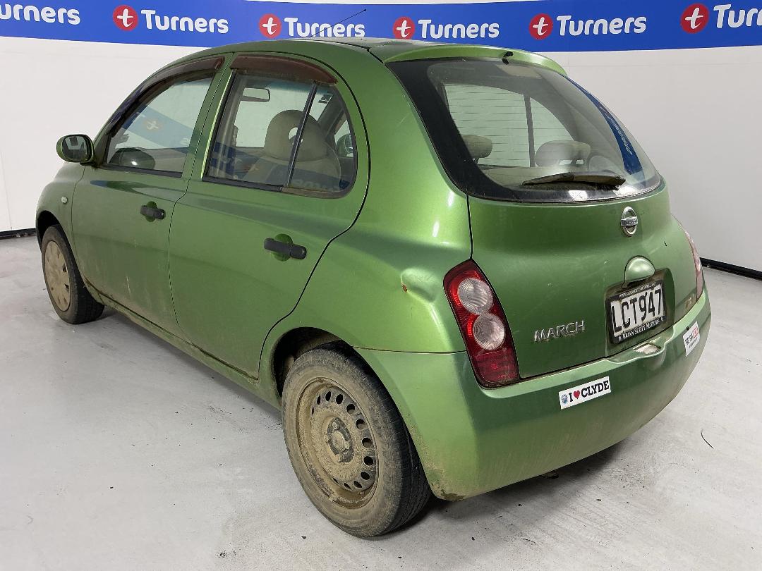 Photo '10' of Nissan March