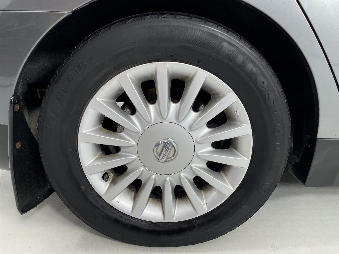 Photo '12' of Nissan Maxima Photo '12' of Nissan Maxima