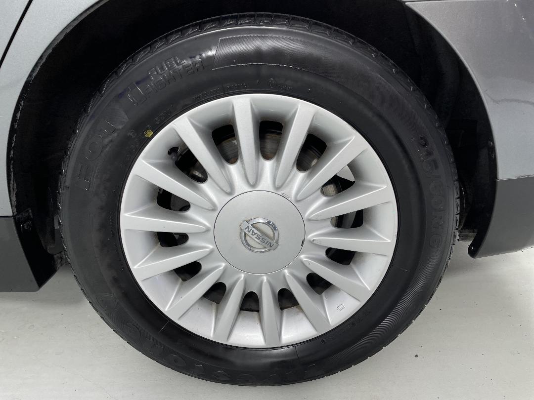 Photo '11' of Nissan Maxima Photo '11' of Nissan Maxima