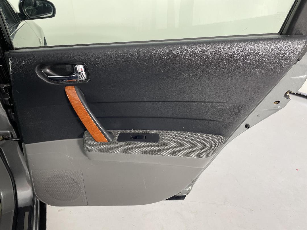 Photo '19' of Nissan Maxima Photo '19' of Nissan Maxima