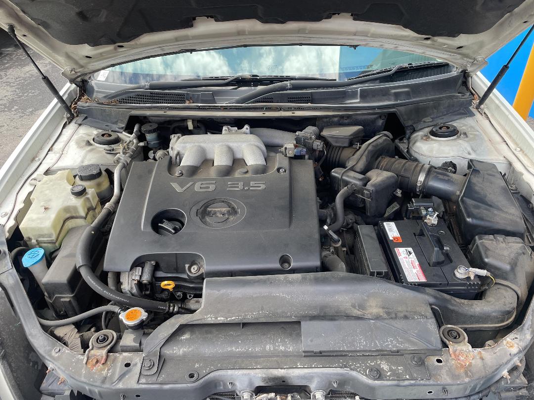 Photo '6' of Nissan Maxima SI