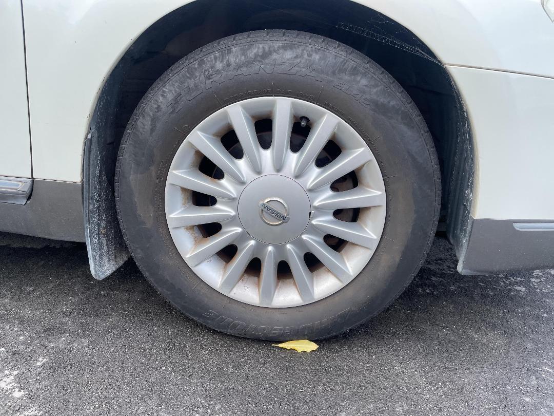 Photo '2' of Nissan Maxima SI