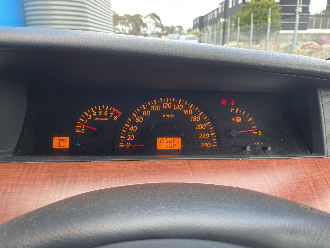 Photo '15' of Nissan Maxima SI