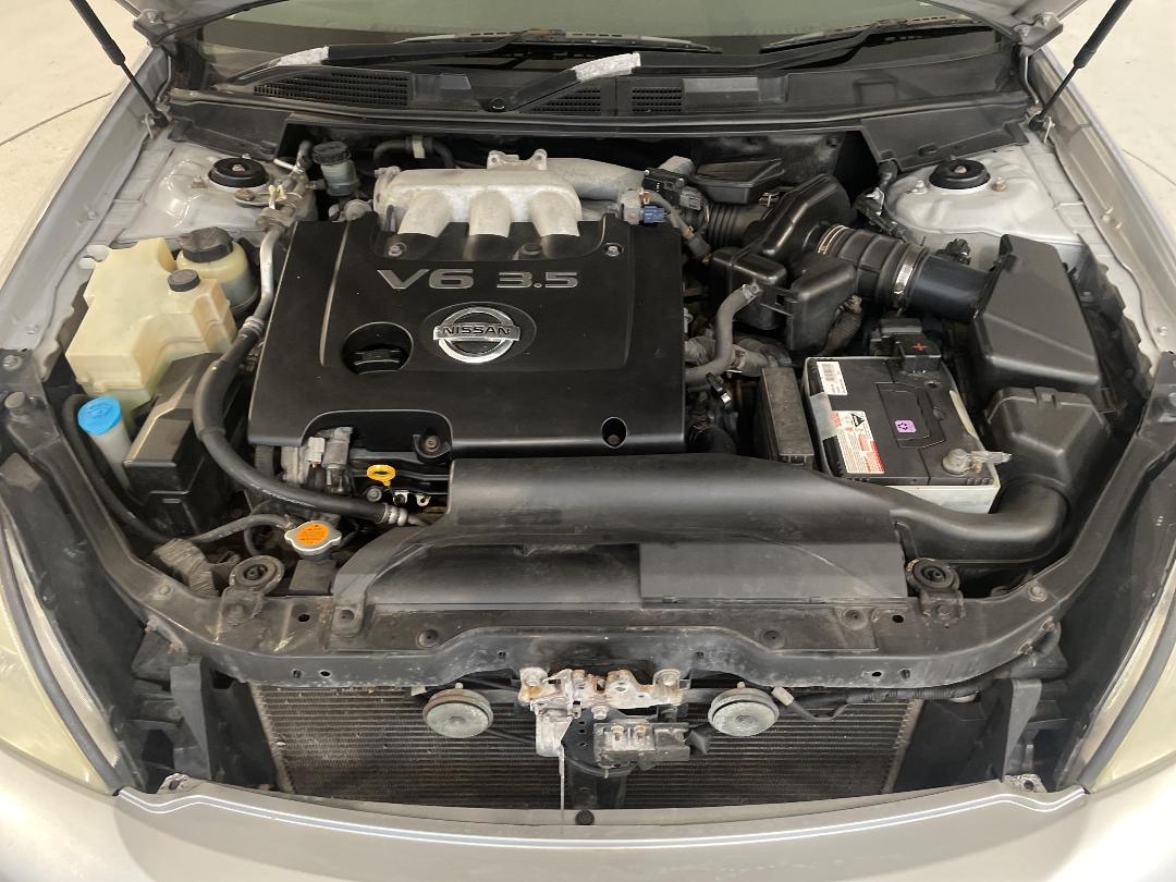 Photo '13' of Nissan Maxima