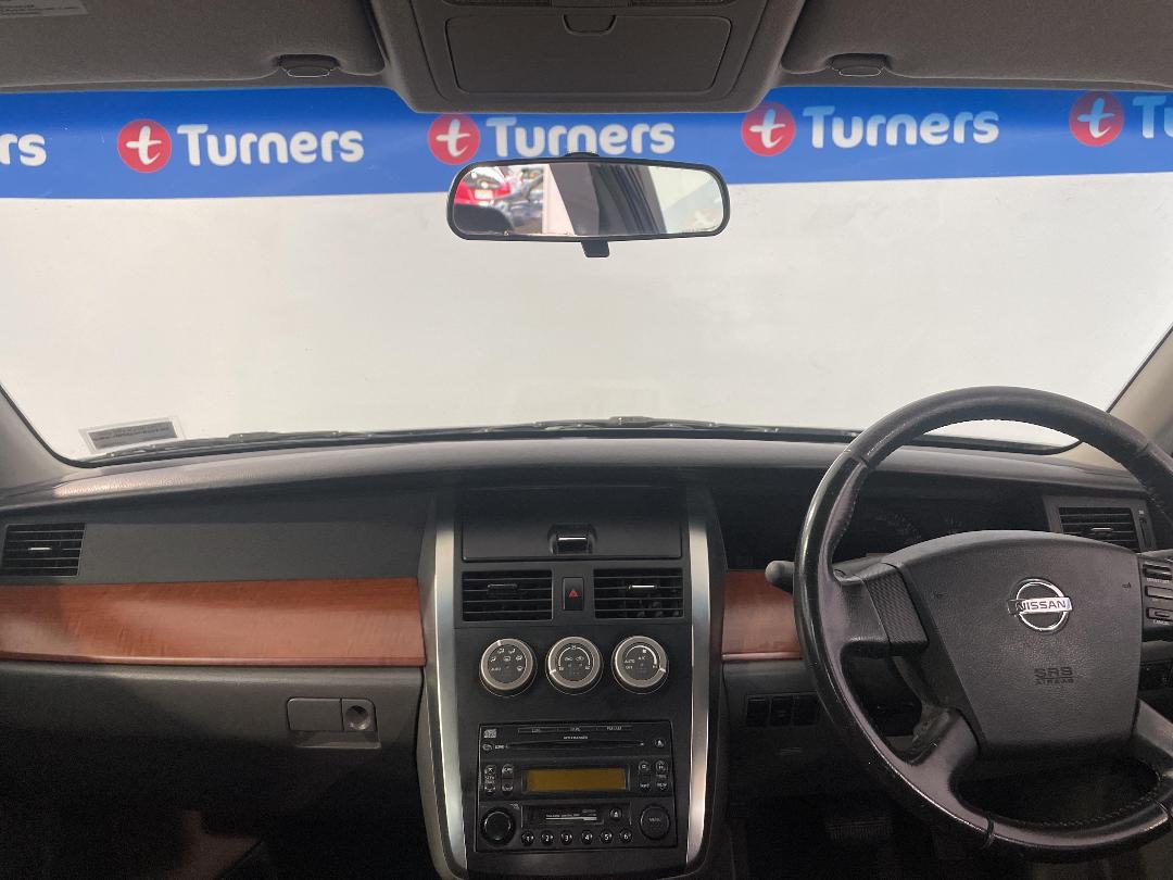 Photo '17' of Nissan Maxima