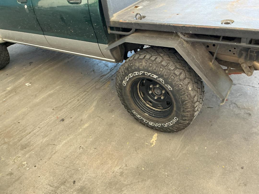 Photo '11' of Nissan Navara D/C W/S Vent