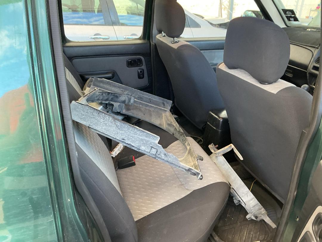 Photo '21' of Nissan Navara D/C W/S Vent