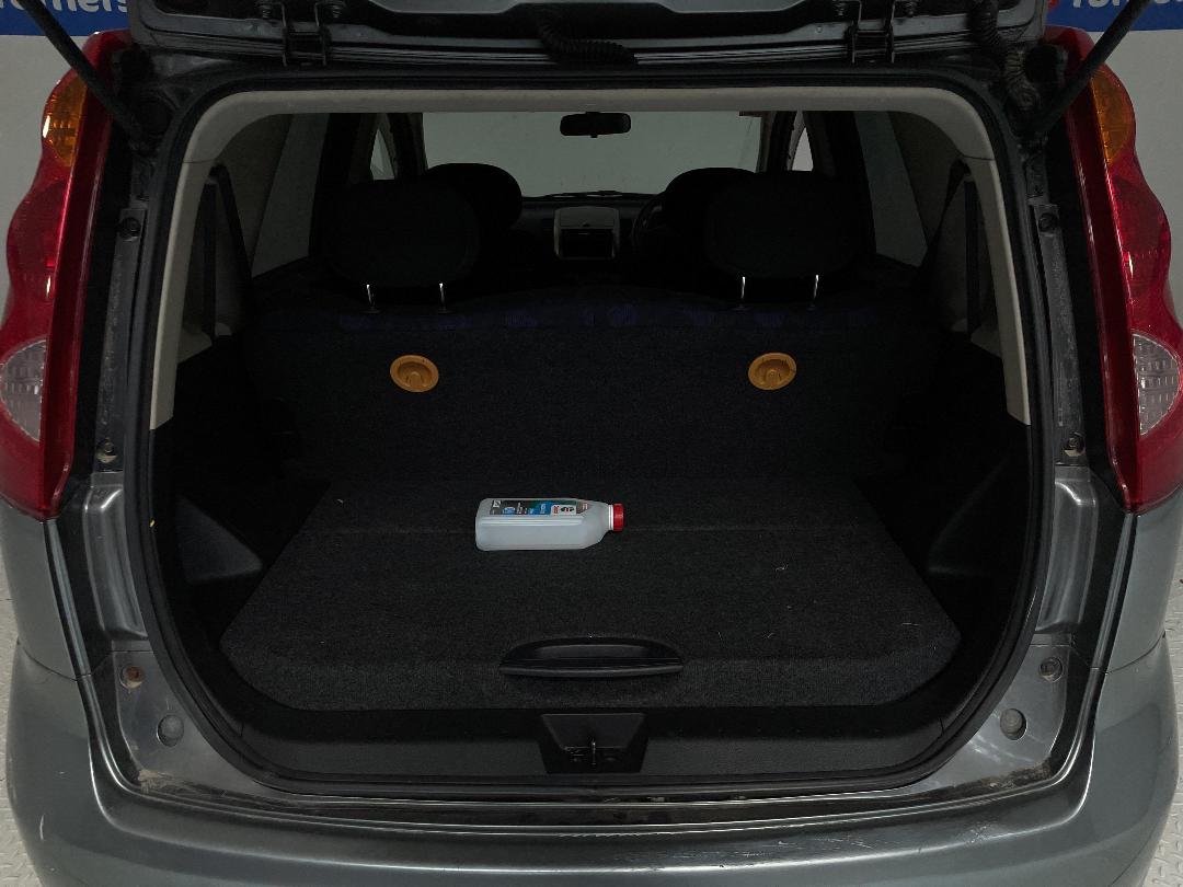 Photo '12' of Nissan Note