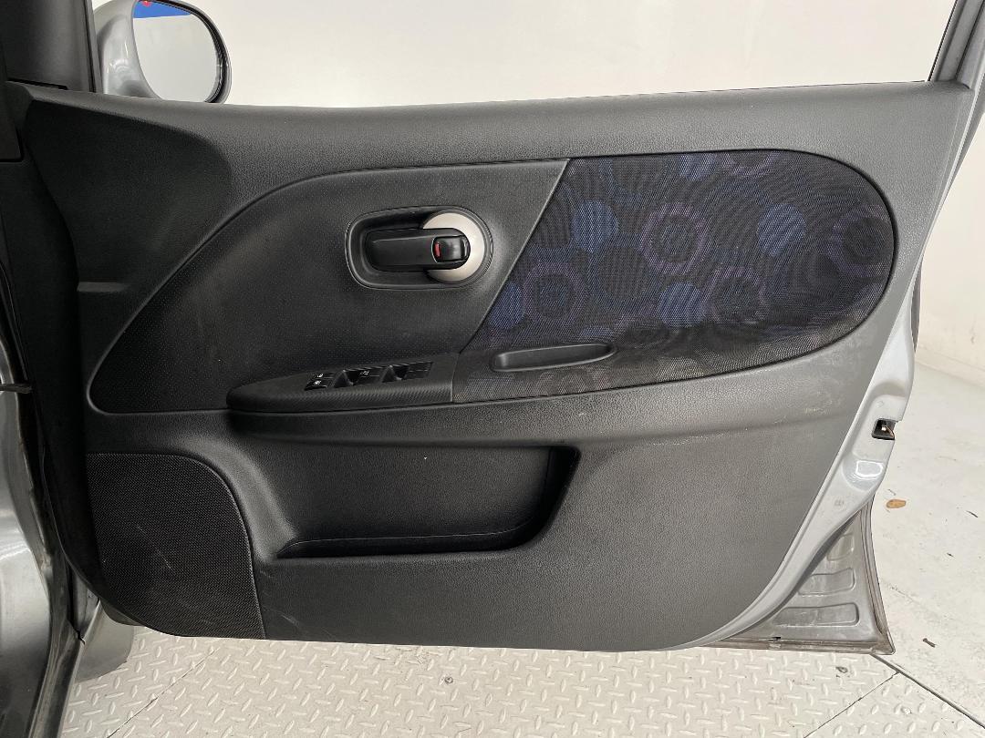 Photo '13' of Nissan Note