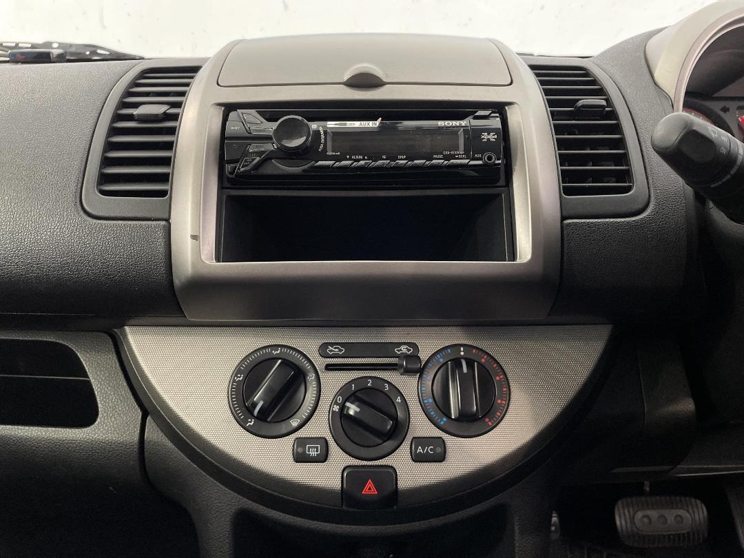 Photo '21' of Nissan Note