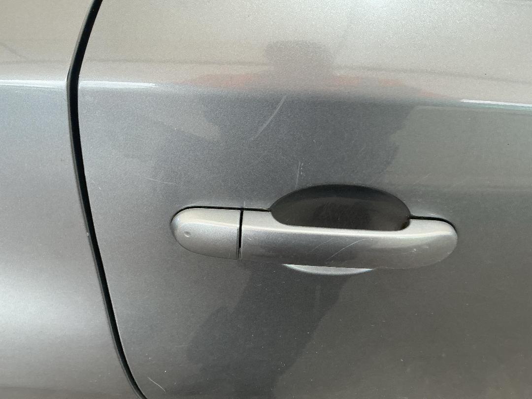 Photo '18' of Nissan Note