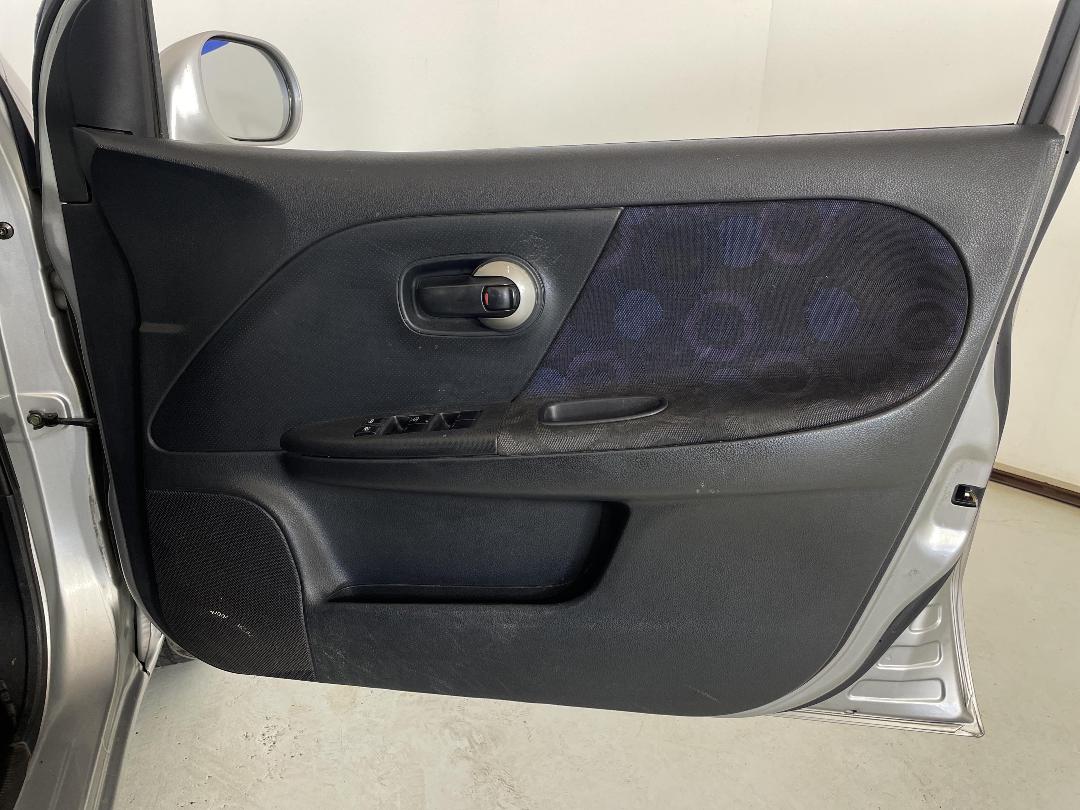 Photo '15' of Nissan Note