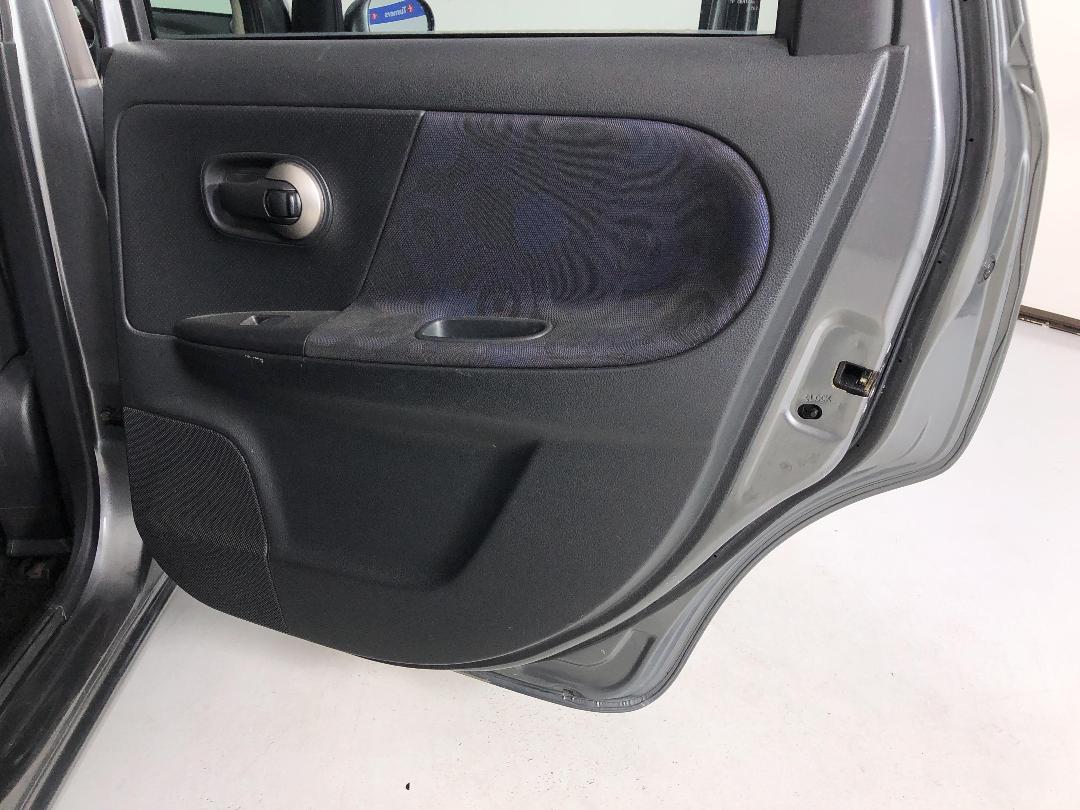 Photo '19' of Nissan Note Photo '19' of Nissan Note