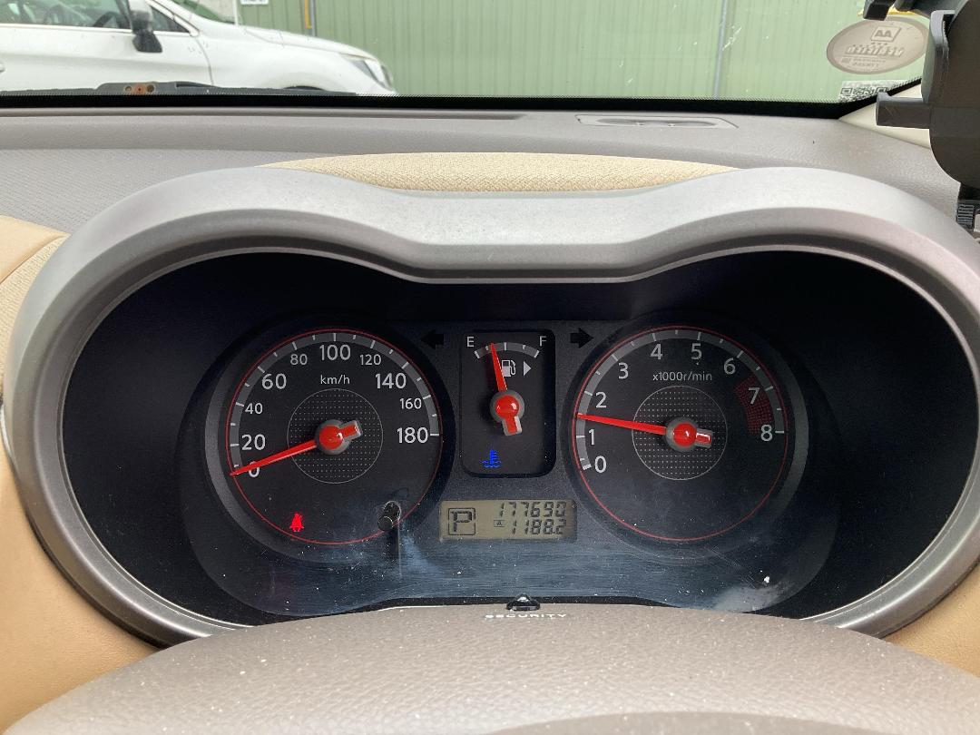 Photo '8' of Nissan Note