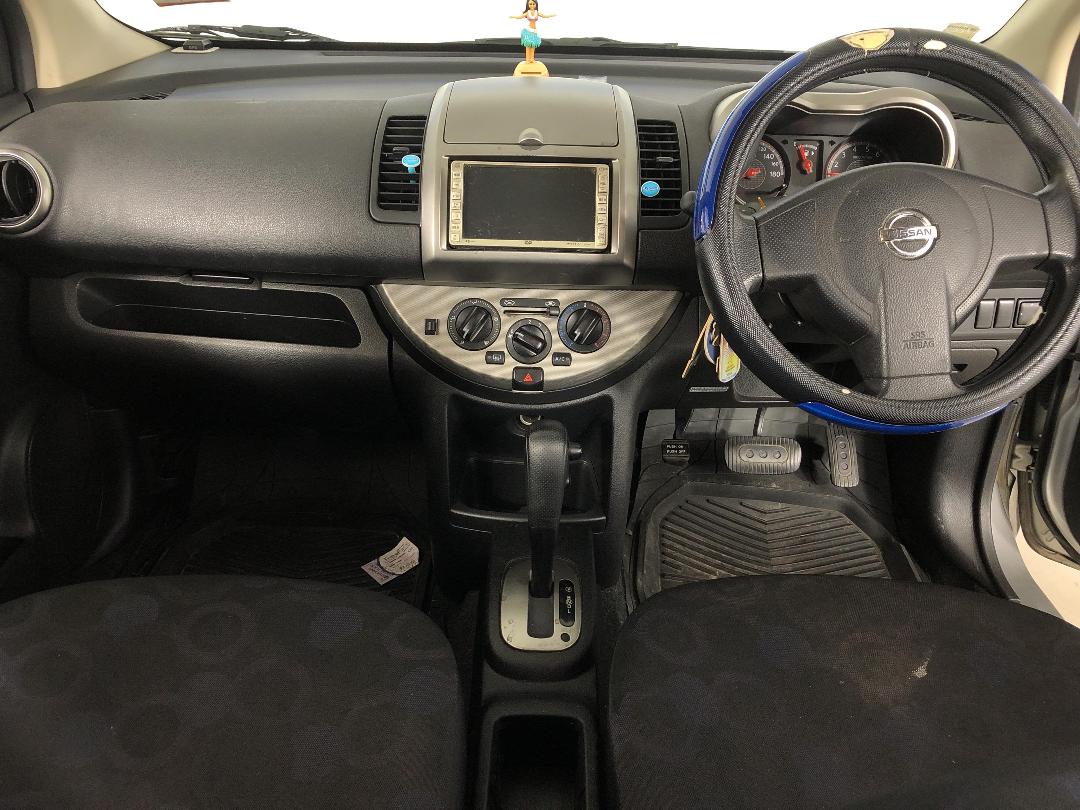 Photo '17' of Nissan Note Photo '17' of Nissan Note