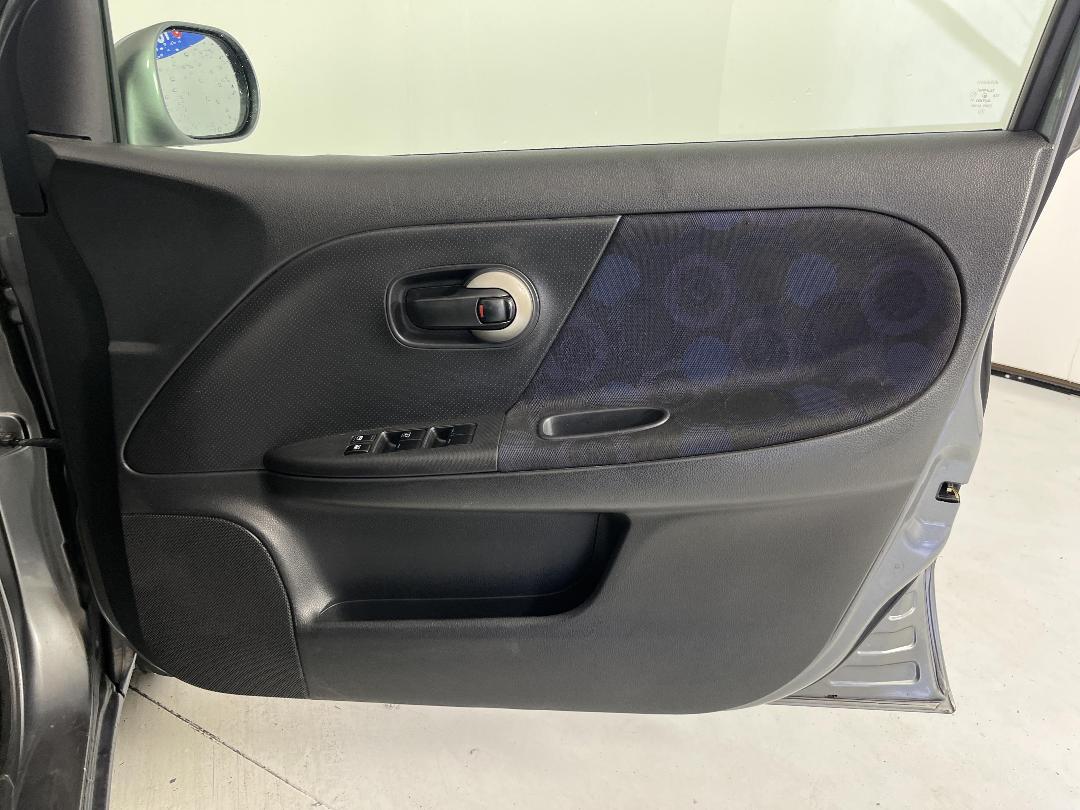 Photo '15' of Nissan Note