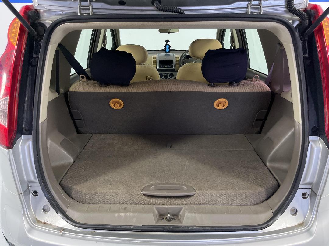 Photo '14' of Nissan Note Photo '14' of Nissan Note