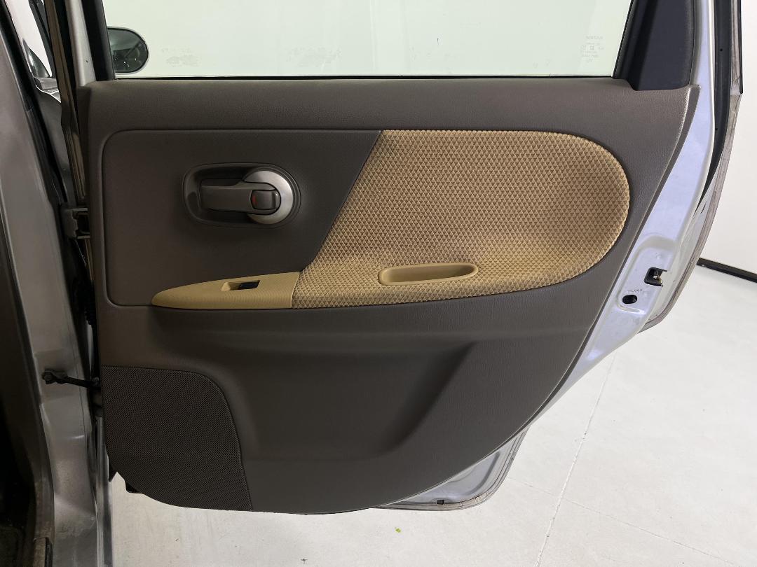 Photo '19' of Nissan Note Photo '19' of Nissan Note