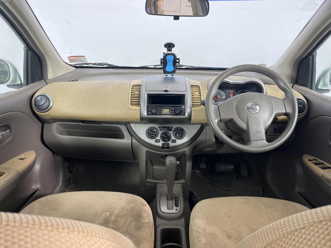 Photo '17' of Nissan Note Photo '17' of Nissan Note