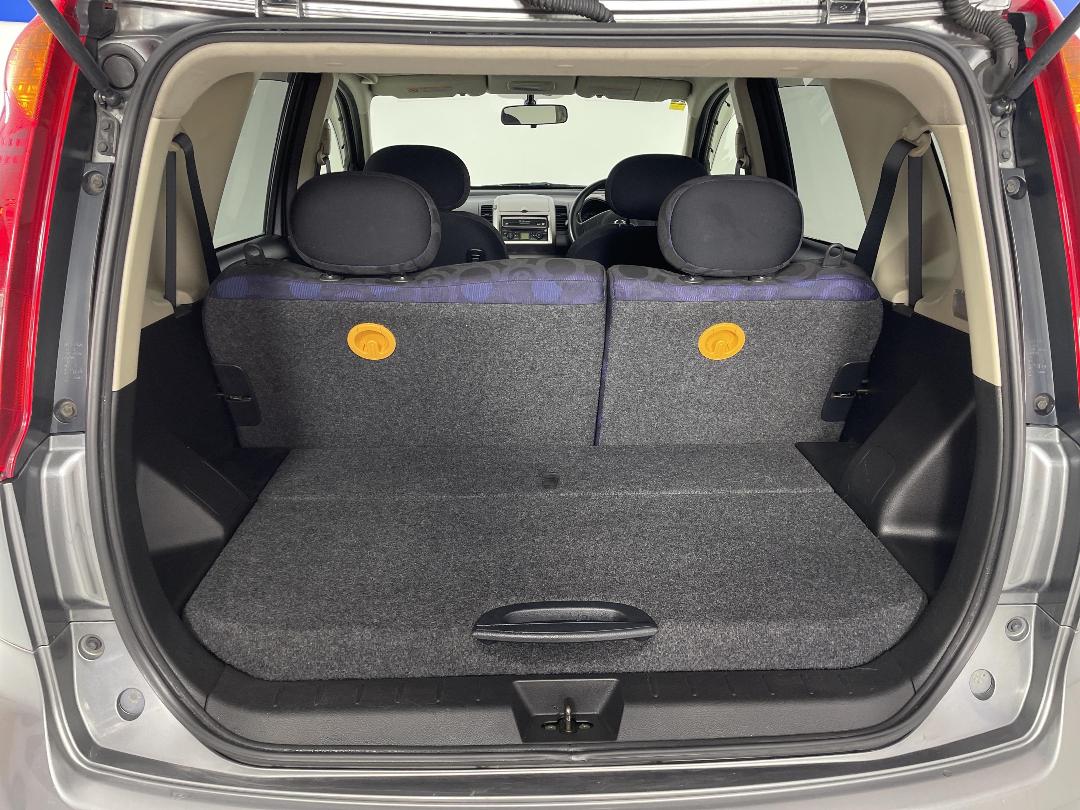 Photo '14' of Nissan Note Photo '14' of Nissan Note