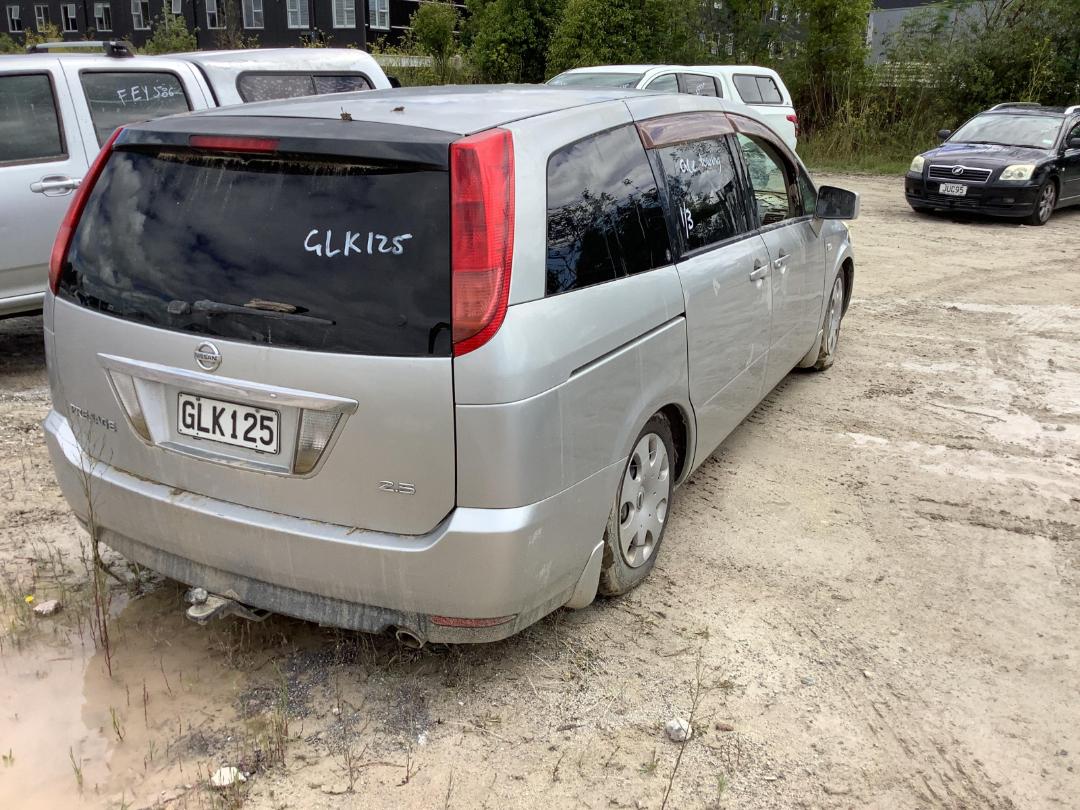 Damaged Nissan Presage 2005 in Wellington Seaview at Turners