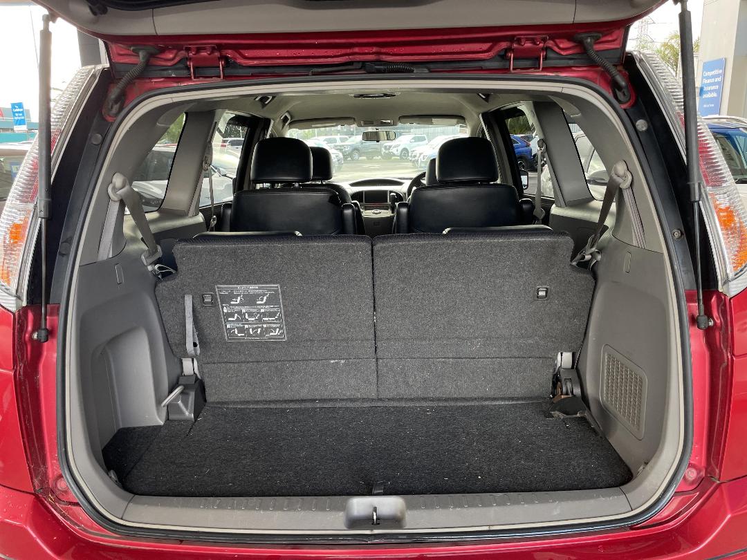 Photo '12' of Nissan Presage