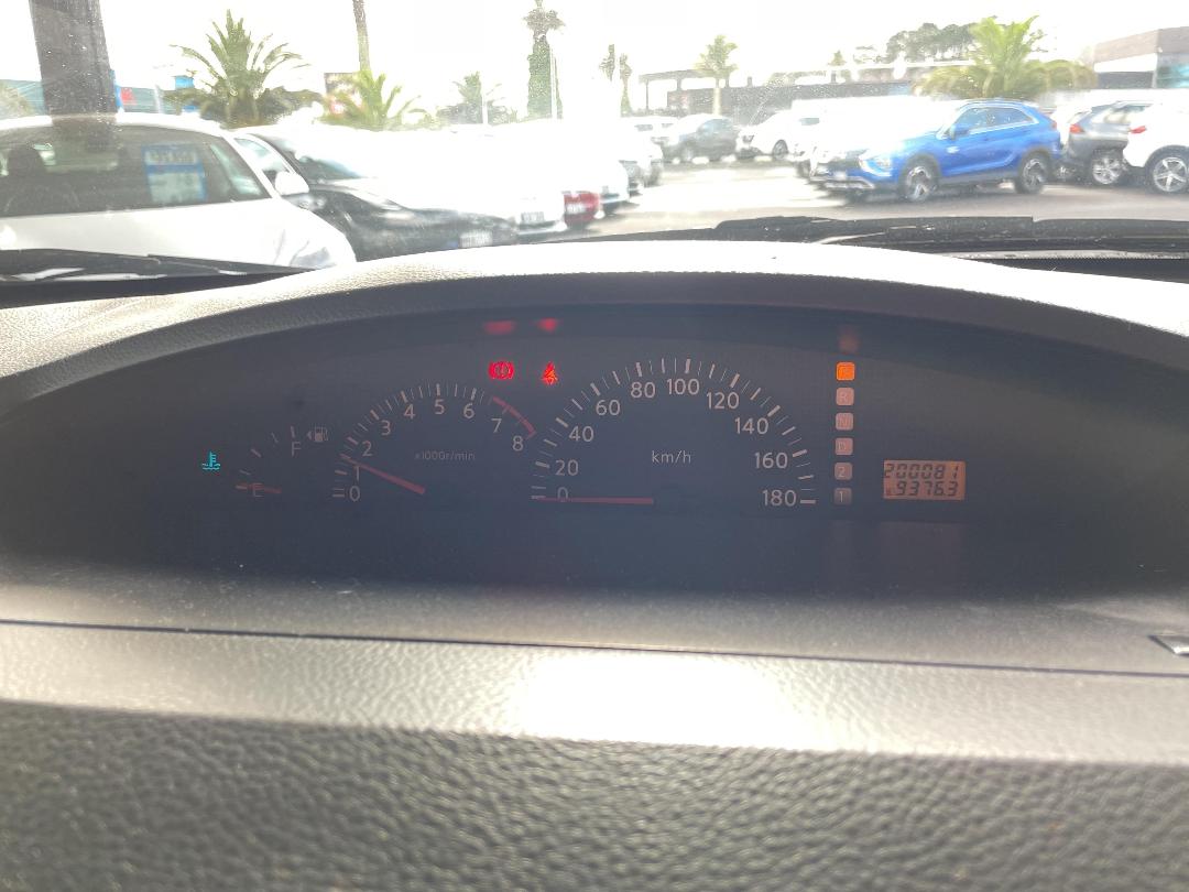 Photo '16' of Nissan Presage