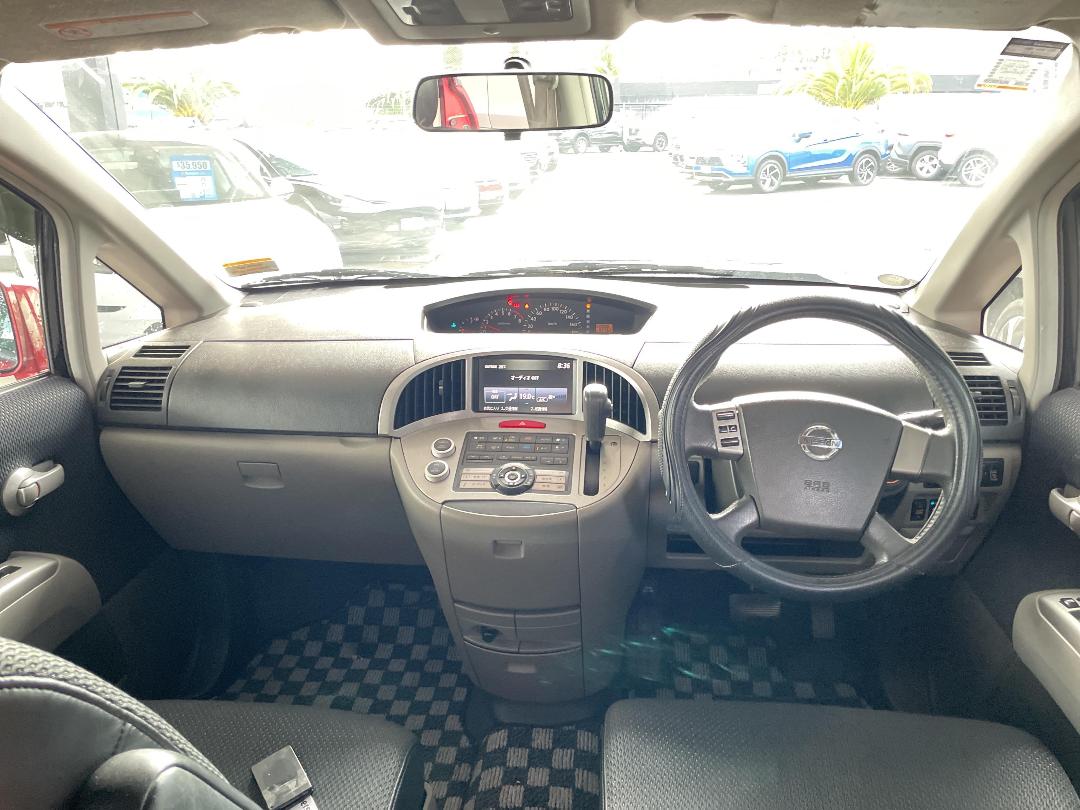 Photo '18' of Nissan Presage