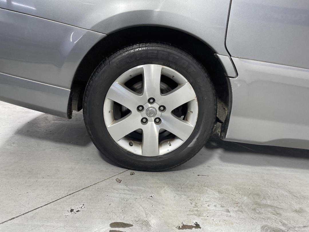 Photo '12' of Nissan Presage